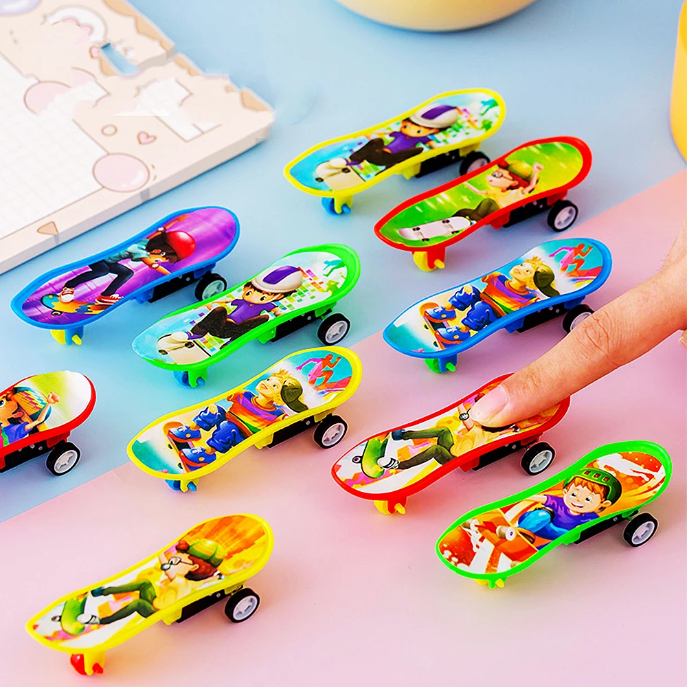 Party Toys Toy Gift Filler Mini Kids Pull Back Scooter Toys Children Birthday Party Favors Boys and Girls Pinata Fillers Gift Bag Carnival Prizes 12/30Pcs