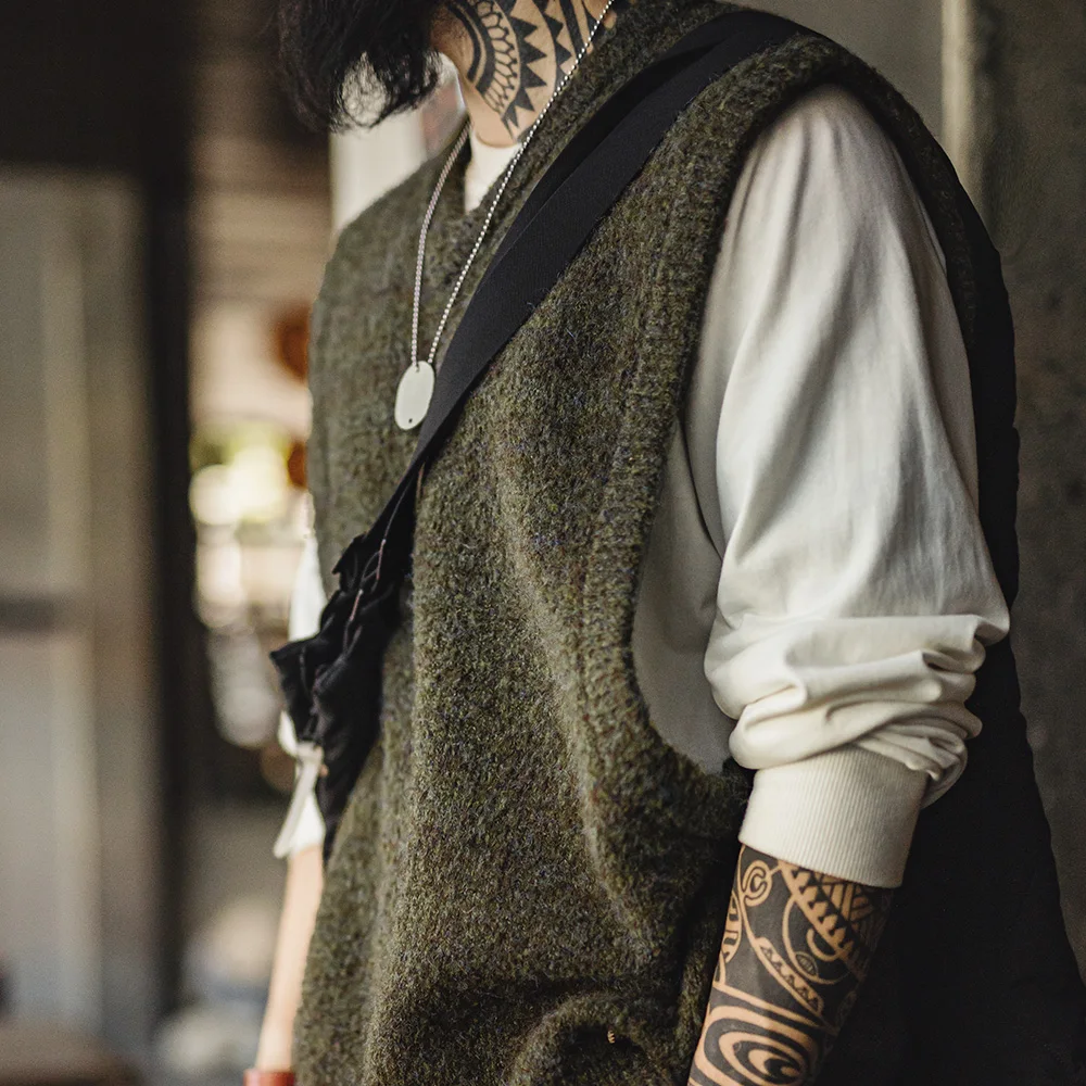 Maden Retro Knitted V-neck Men Sweater Vest For Fall Winter men sweater vests mens knitted vest