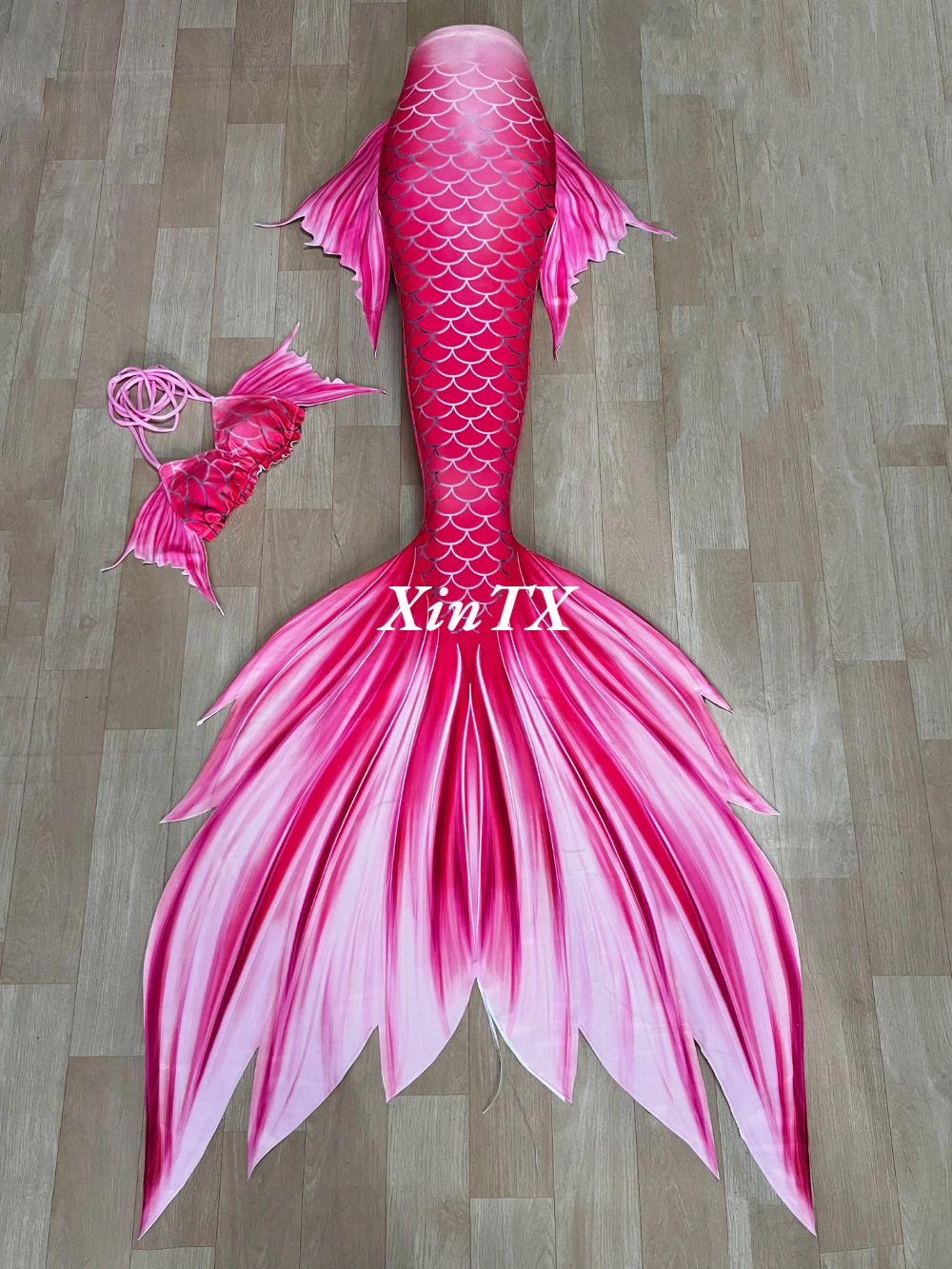 Tail and bra