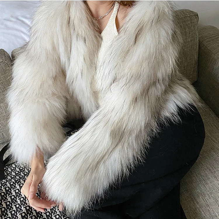 2023  Winter New Women Faux Fur Coat Long Sleeves Short Cut Street Fashion Lady Warm Fur Coat Cardigan Design