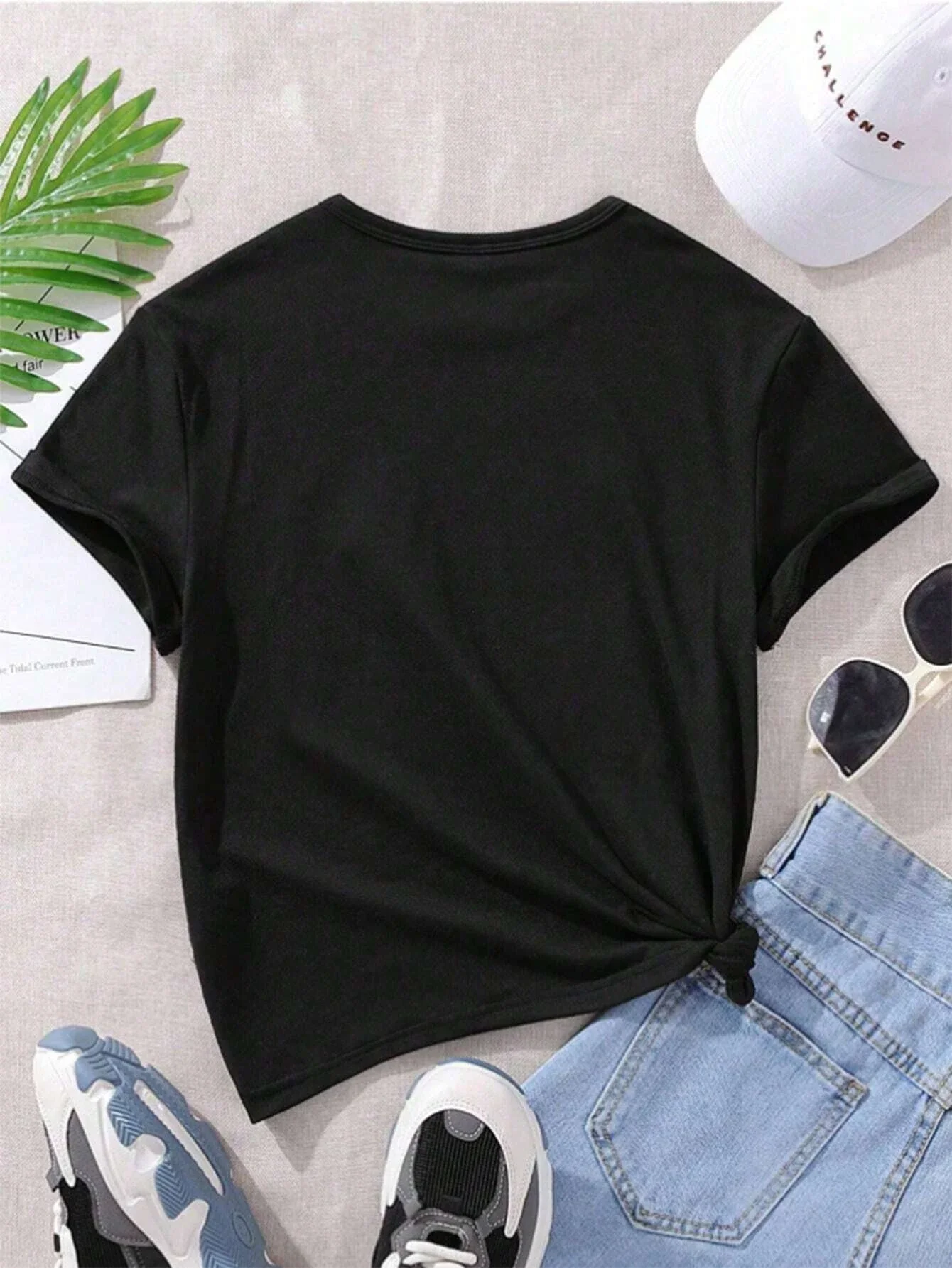Cartoon Smiley Face Print Short-sleeved Women T-shirt Casual Versatile Style Suitable for  Outings and Daily Wear Women Clothing