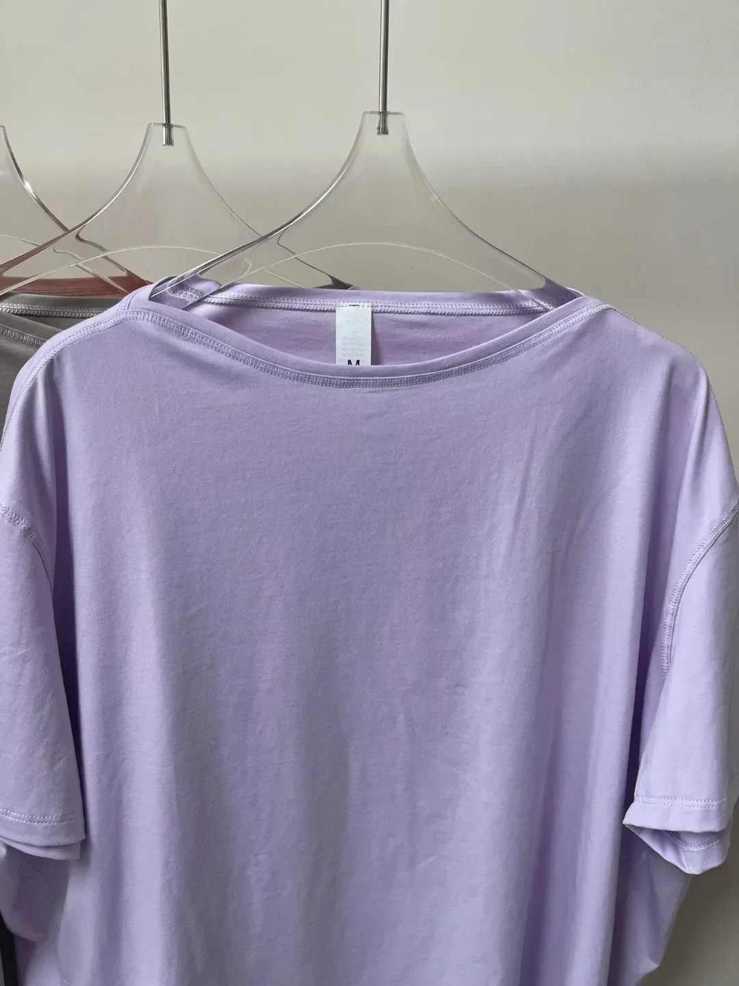 Рисунок 5 - Свободные топы Для Йоги Lulu