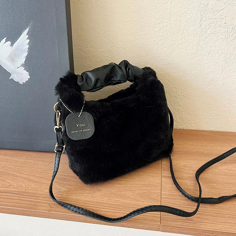 Luxury Designer Winter Plush Shoulder Bag for Women Soft Ladies Clutch Purse Cute Fashion Party Underarm Handbag