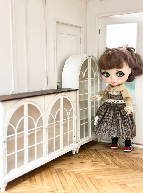 アンティーク　ドールハウス　キャビネット　食器棚 ドールハウスミニチュア食器棚ミニロッカーレトロロボットワイン