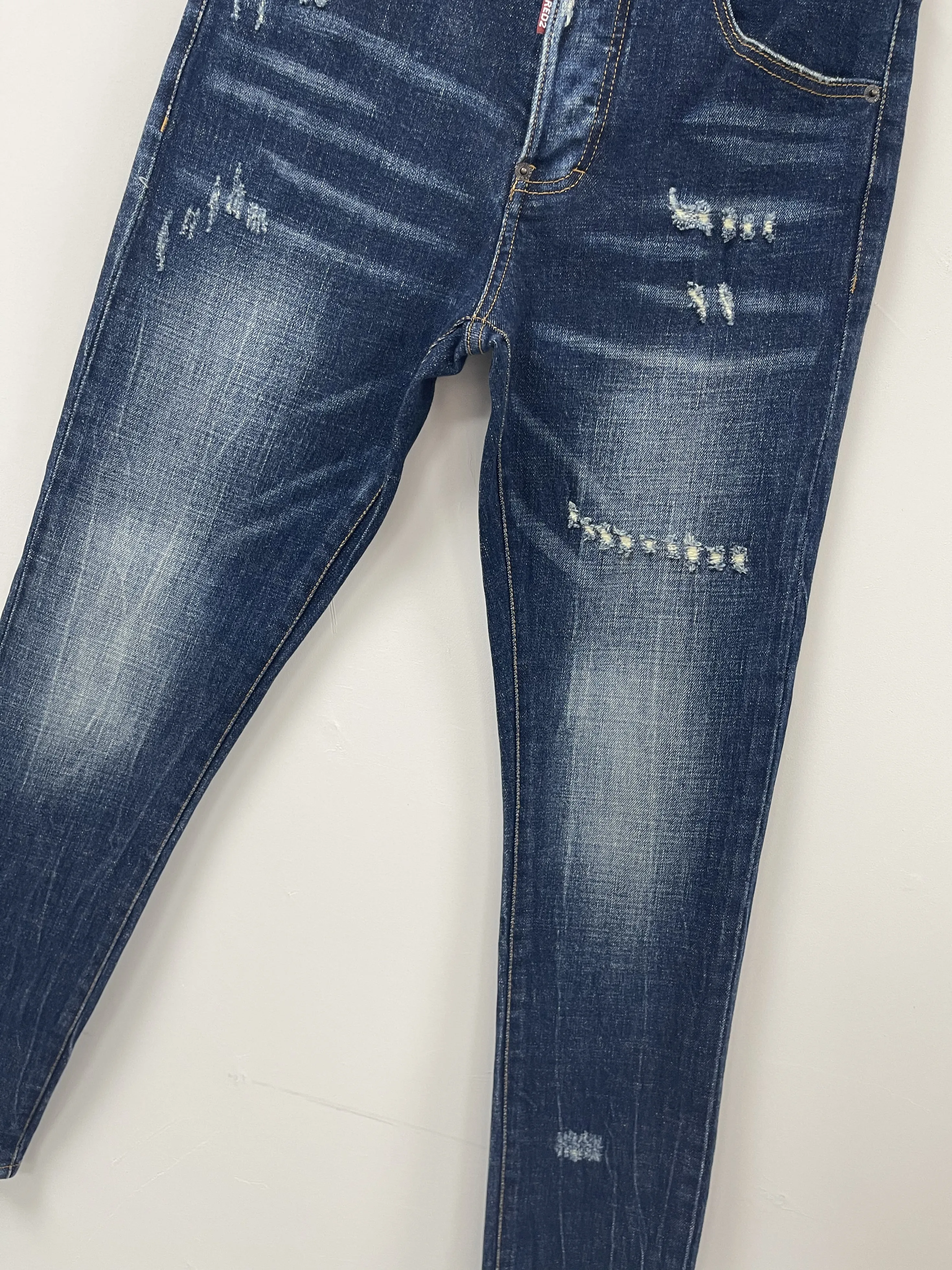 2024 Spring/Summer New Water Wash Worn Hole Patch Paint Splash Blue Slim Fit Straight Tube D2 Jeans for Men