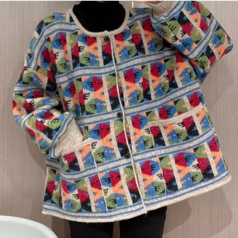 Women's 2024 Spring and Autumn Round Neck Panel Button Pocket Retro Wool Loose Knitted Contrast Checkered Knitted Cardigan Coat