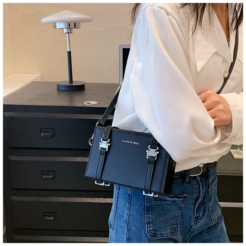 Vintage Shoulder Bag French Style Mini Square Street Fashion Box Bag for Women Trendy Design PU Leather Texture Crossbody Bag