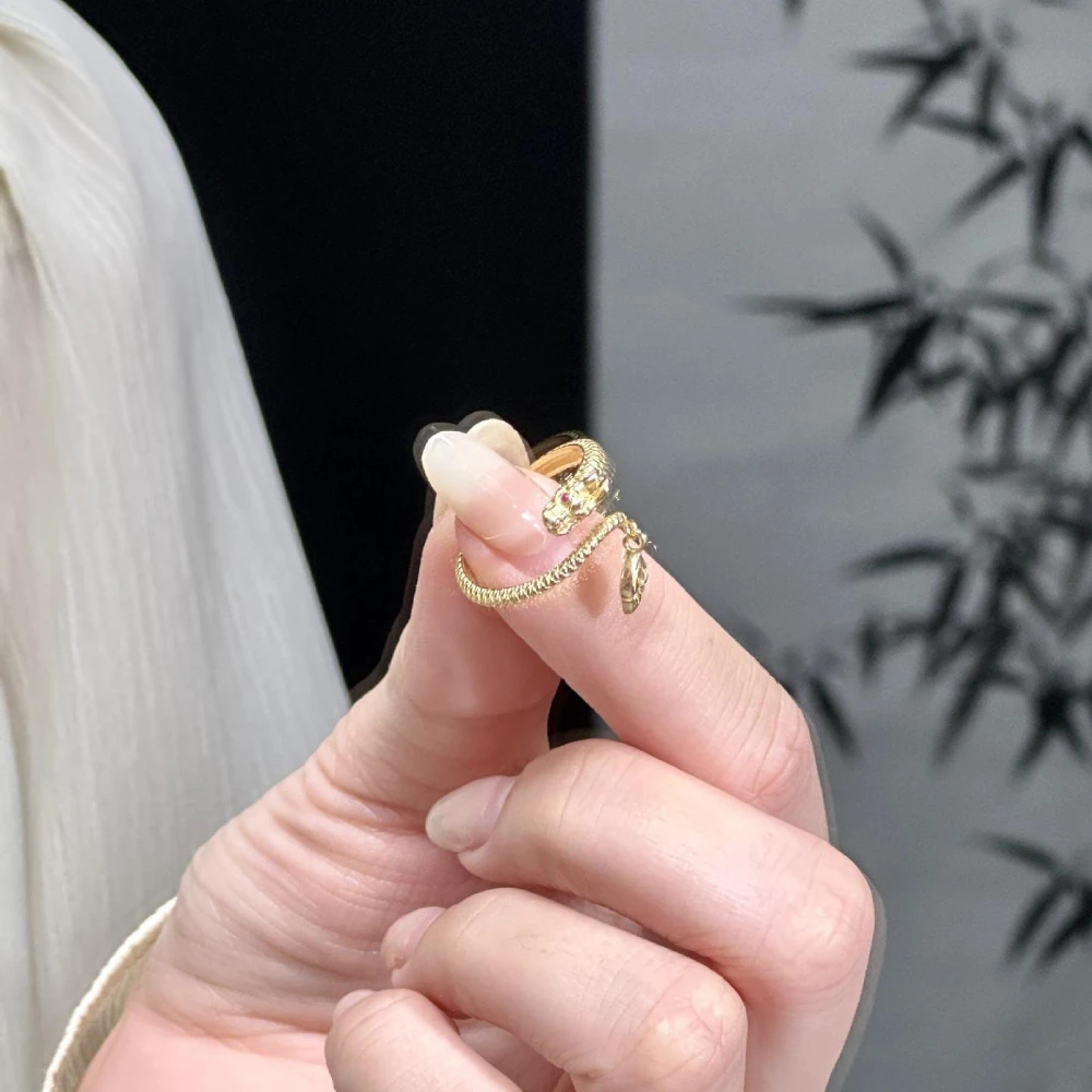 Gold Color Dragon Swing Tail Finger Rings for Women Size Adjustable Retro Personality Jewelry Accessories Party Gifts