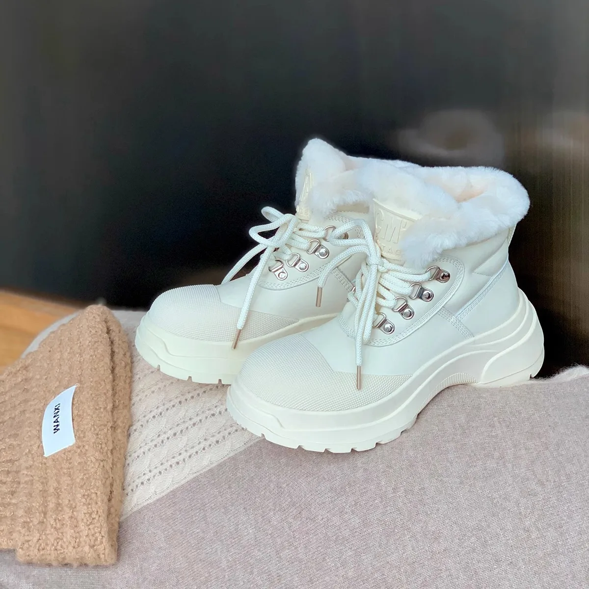 

Snow Boots Women Winter 2023 New Waterproof White Fur Plus Velvet Booties.