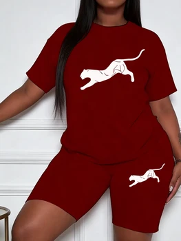 Women's plus-size casual shorts set with running animal pattern print design, fashionable and comfortable 1