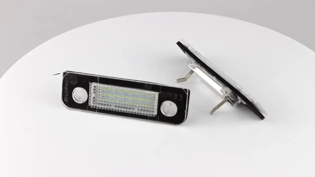 Ampoule LED Plaque Immatriculation Ford Fiesta MK5, Fusion, Mondeo MK2 - Blanc Xénon 6500K - OEM 1332916