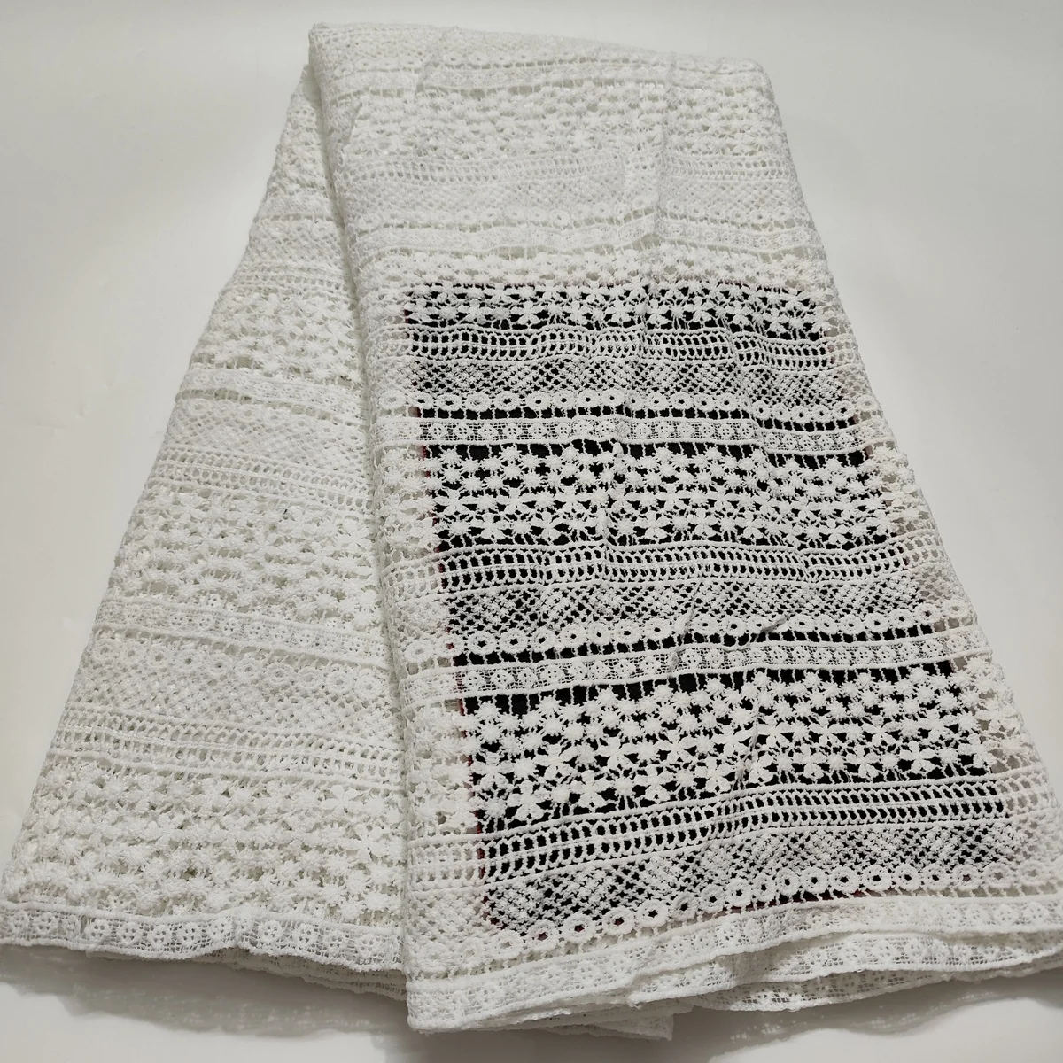 

2023 горячая Распродажа Африканский шелковый шнур, кружевная ткань, Водорастворимая Вышивка, нигерийский гипюр, кружевная ткань для детской одежды KWH23101