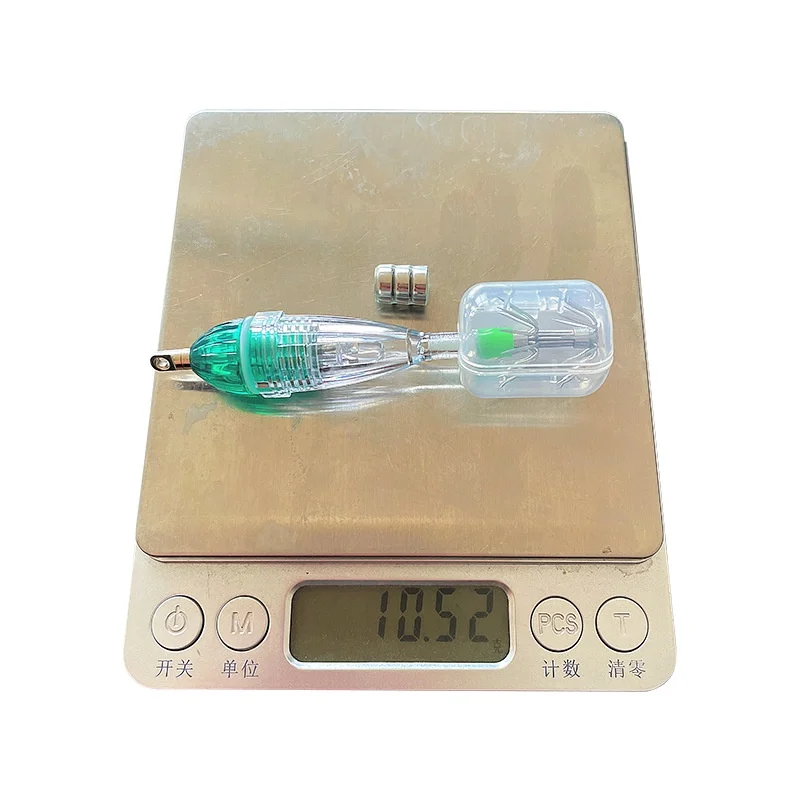 Fishing Light Fish Finder LED Luminous Night with Battery 6cm/7.8g Underwater Super Waterproof