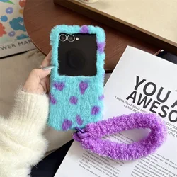 Luxury Fluffy Plush Phone Case with Lanyard and Shockproof Protection for Galaxy Z Flip5 (With chain)