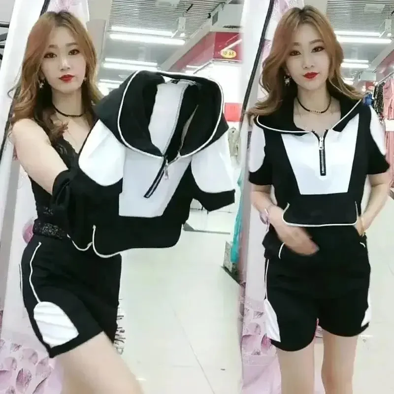 Two Piece Sports Set for Women, Casual Sweater, Loose and Fashionable, Red Network, Short Sleeve, New Trend, 2023, Summer