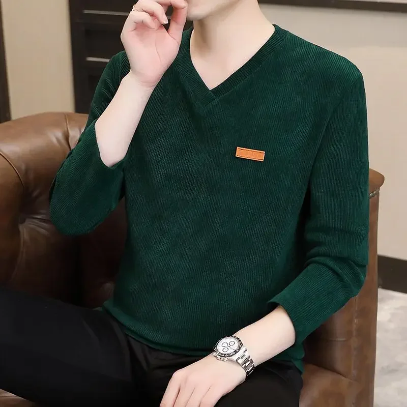 thumbnail image 1 of Suéteres de punto de gran tamaño para hombres, jersey de cuello en V con forro polar cálido para otoño e invierno, ropa popular coreana para hombre, 1 of 4