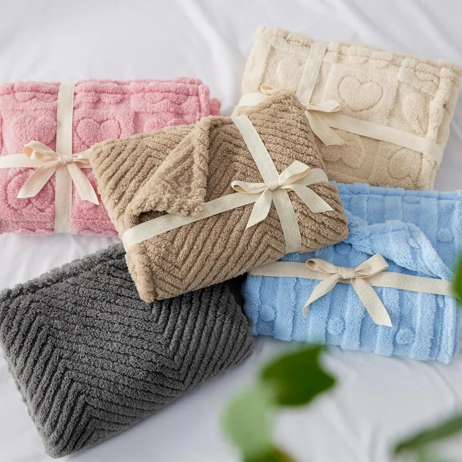 Washable Fluffy Dog Blanket – 300GSM Coral Fleece Soft Pet Throw for Large Dogs & Kittens