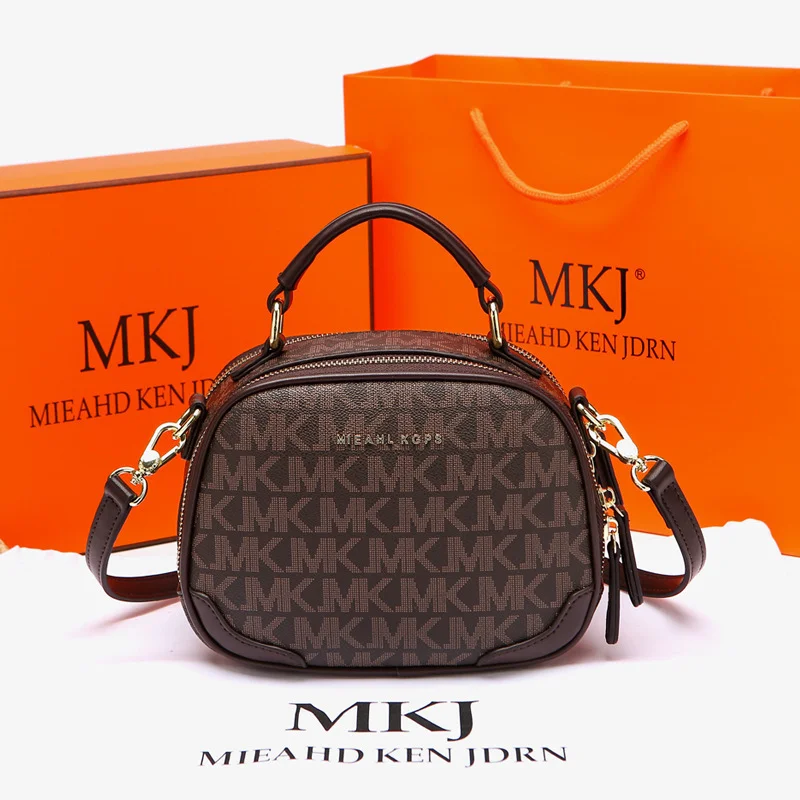 

Top Luxury Brand Leather Fashion Shoulder Bag 2023 New High Quality Handheld Crossbody Bag Underarm Bag Animation Derivatives