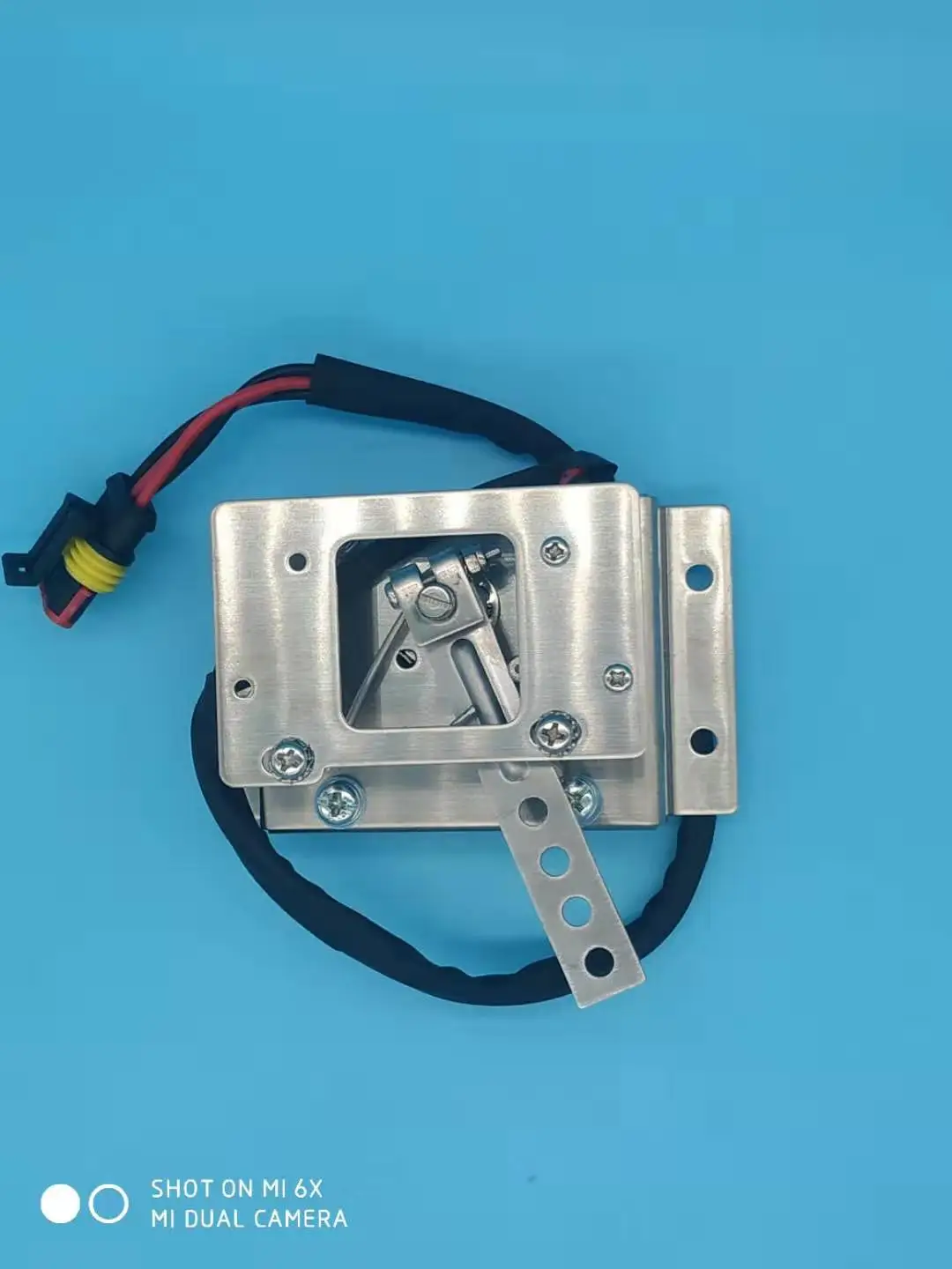 

Accelerator PB-6 with throttle controller. Resistive governor 0-5K