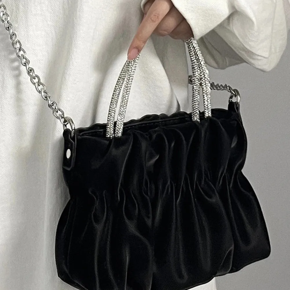 Summer New Handbag Shoulder Women's Pleated Handheld Oblique Small Fresh Versatile Cloud Chain Bag_voghion.com