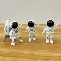 Space - Themed Astronaut & Rocket Figurines Set - Charming Home Decor (3pcs astronauts)