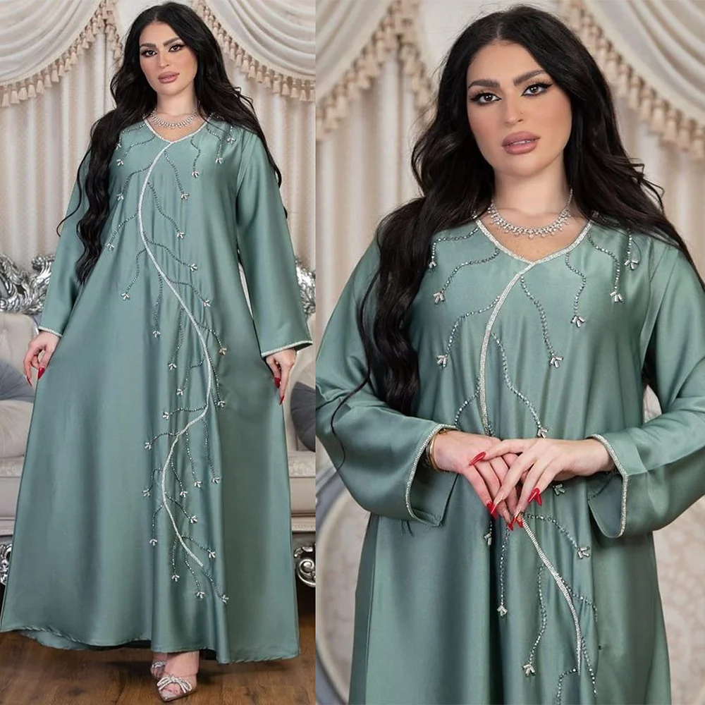 Ramadan Middle East Muslin Dress Dubai Turkey New Dress Flare Sleeve With Diamond V-neck Loose Robe Long Dress Elegant Evening