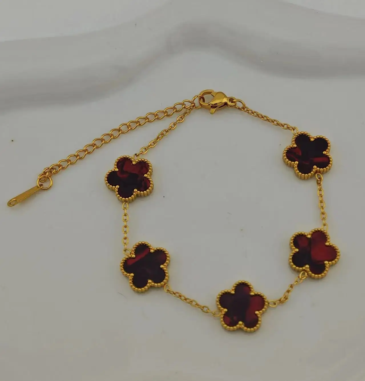 18k Gold Plated Lucky Five-Leaf Flower Stainless Steel Bracelet Women's Exquisite Five-Pointed Star Luxury Party Jewelry Gift 3
