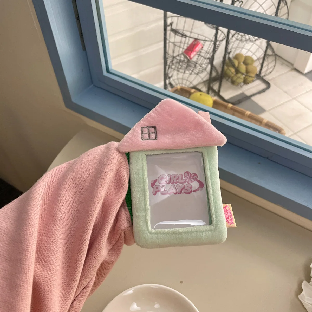 MINKYS Kawaii House Shape Fluffy 3 inch Kpop Photocard Holder Photo Card Holder Bag Pendant School Stationery 6