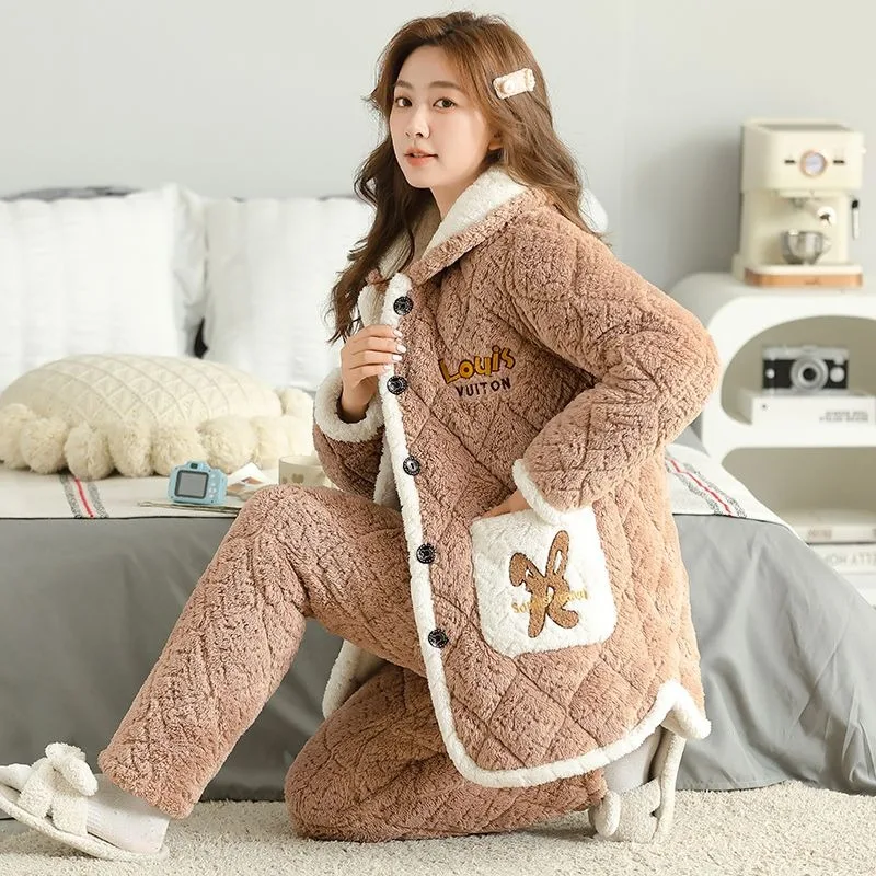2024 new Sleepwear Women's Autumn Winter Thickened Triple Layer Cotton Cladding Coral Fleece Flannel Velvet Zipper Homewear Set