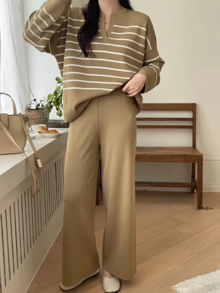 

Women Fashion Elegant Casual Knitted Pantsuit Stripe Vintage Loose Sweater Tops Wide-Leg Pants Two Pieces Set Female Outfits