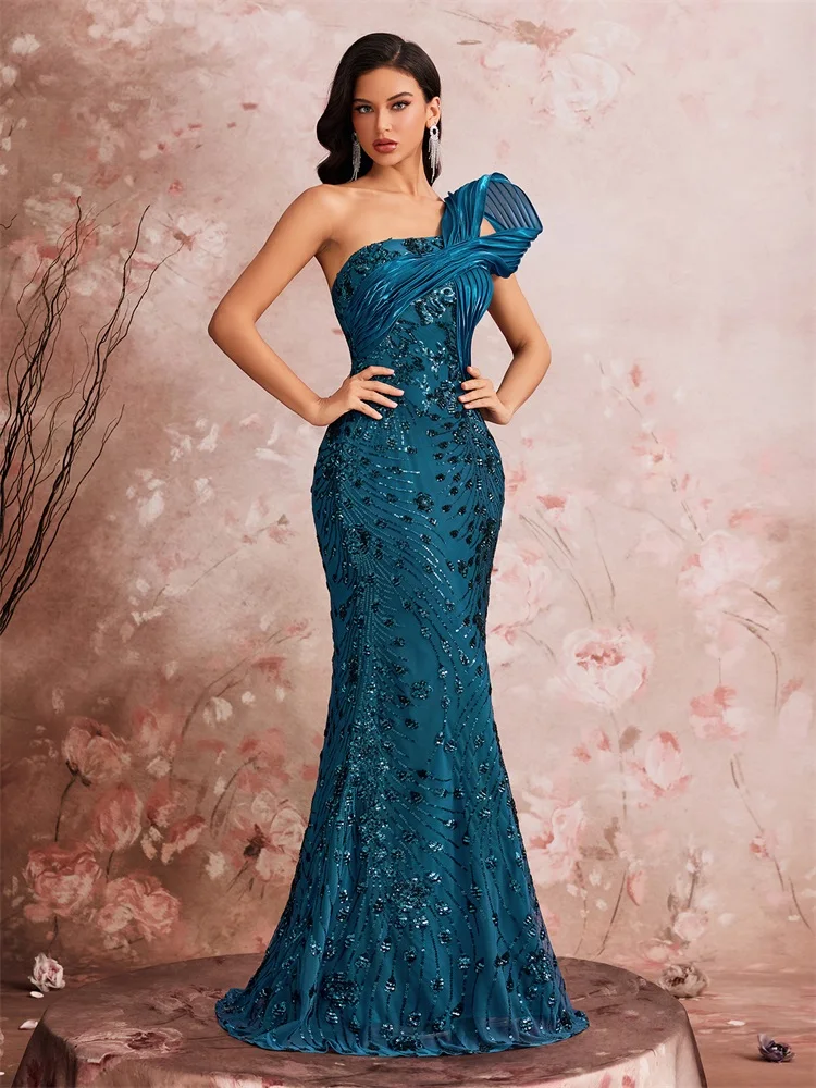 فساتين سهرة طويلة فاخرة من Lucyinlove بكتف مائل تر...