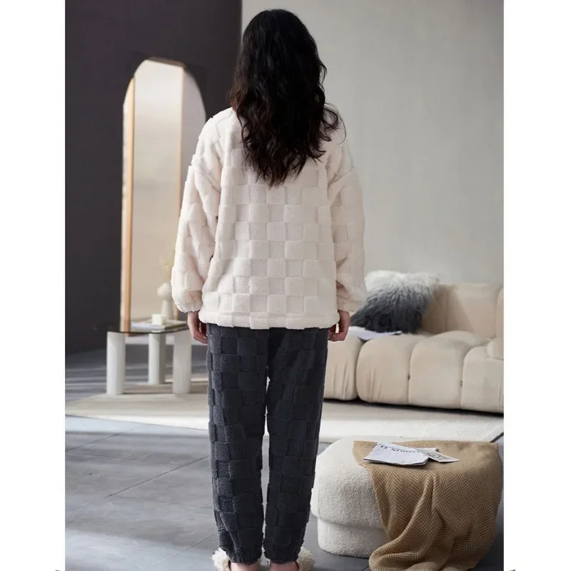 2024 New Coral Velvet Pajamas Women Autumn Winter Plush Thickened Loungewear Cute Cartoon Student Flannel O-neck Homewear Suit