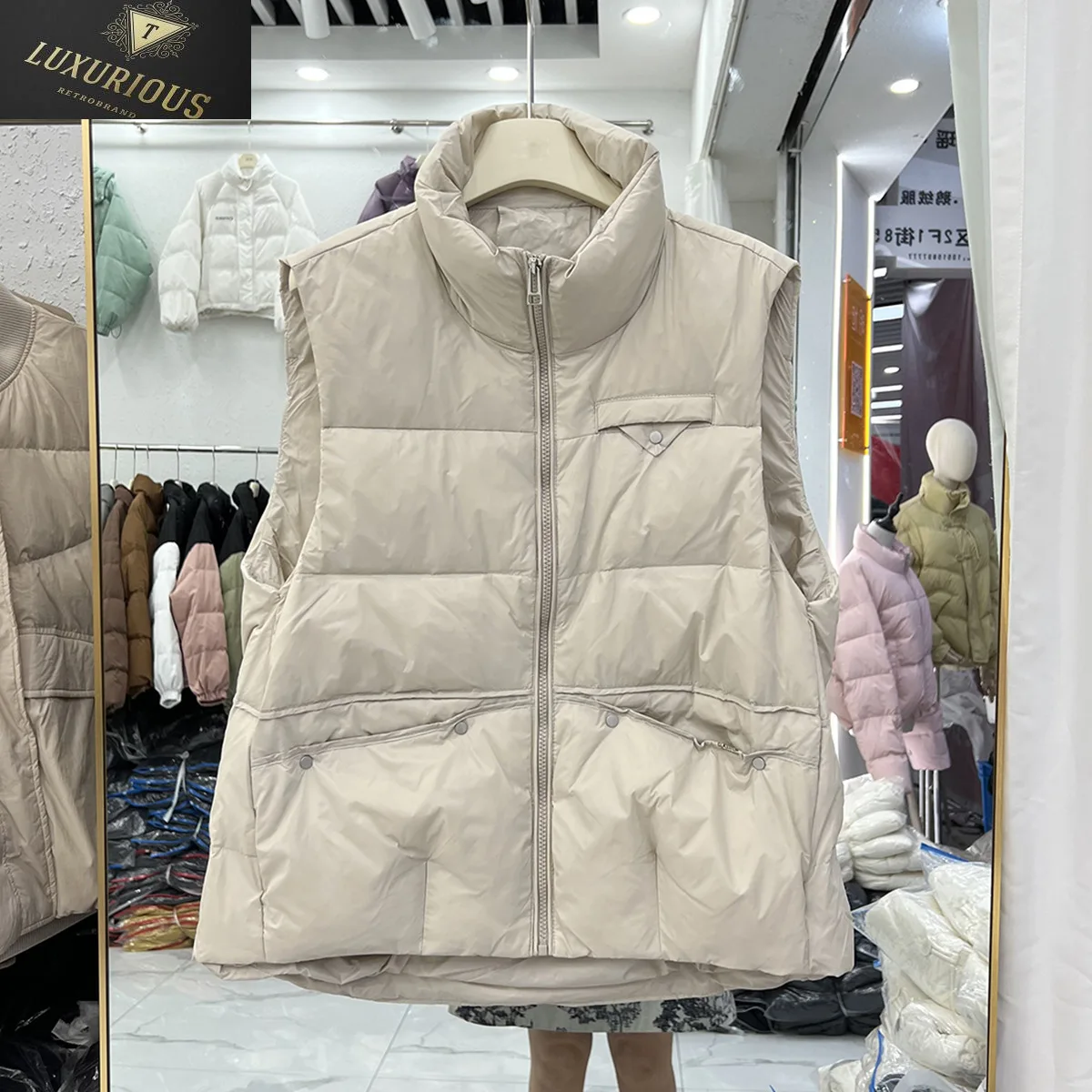 

Short down jacket vest women 2023 new collar rivet loose white duck outside to wear a