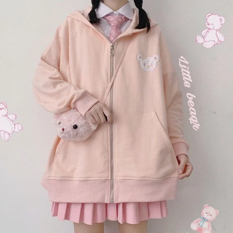 Рисунок 3 - Толстовка с капюшоном и ушками кролика