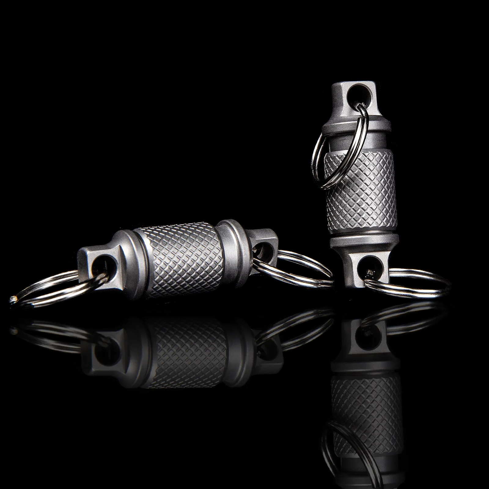 Titanium Quick Release Keychain with Rotary Universal Joint and EDC Quick Hang Buckle - Super Lightweight