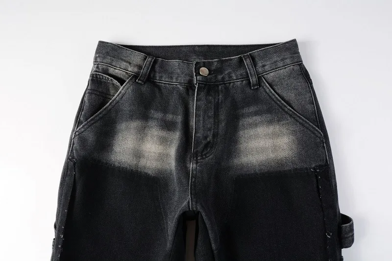 Four Seasons Jeans - Lifestyle Image 1