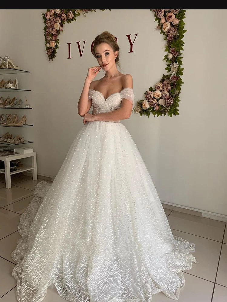 Elegant Wedding Dresses Polka Dot Off Shoulder Pleated Vestido De Noiva A Line Tulle Zipper Bridal Gown Custom Made