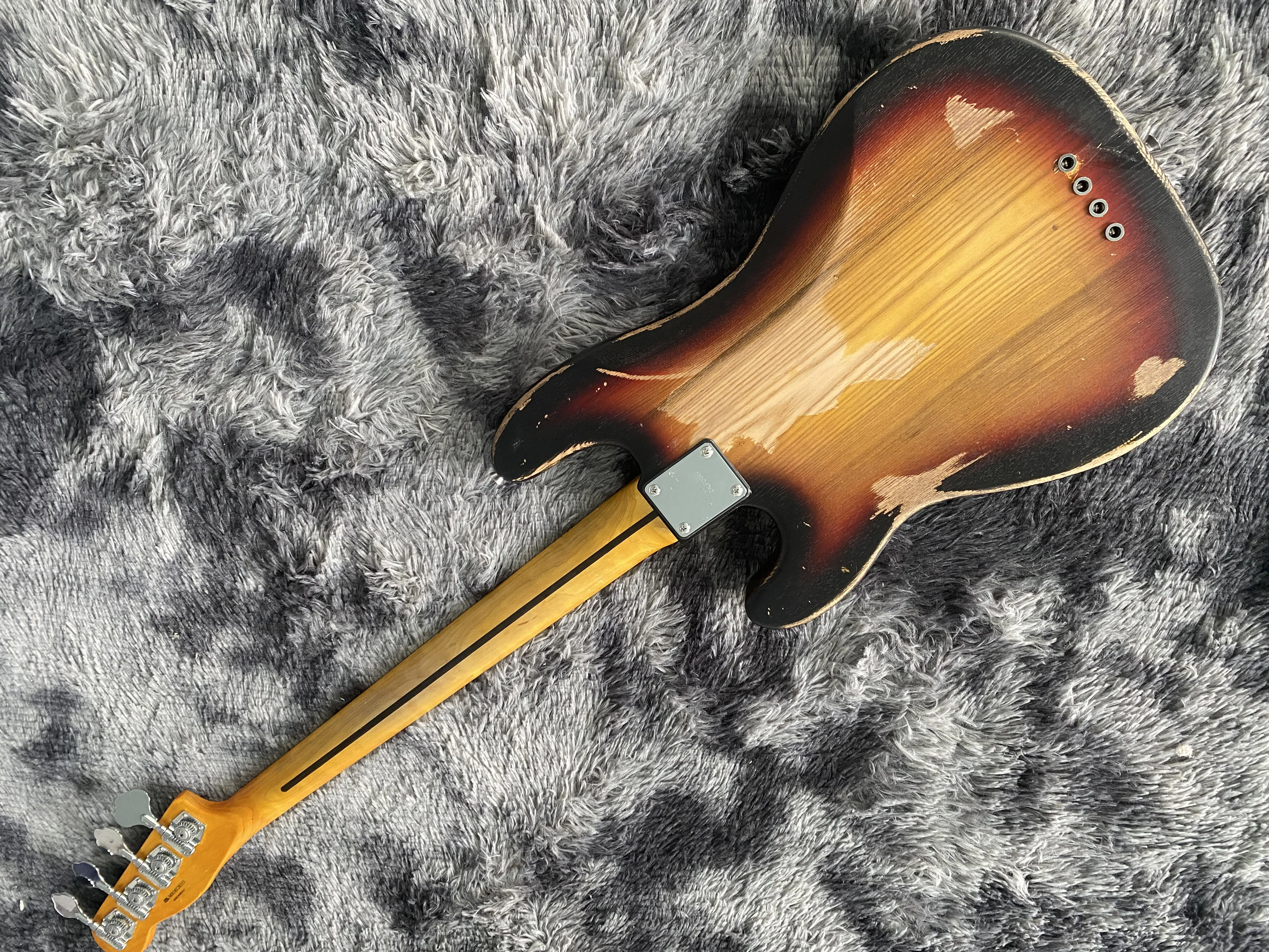 China Electric Bass Factory Direct Can be Customized