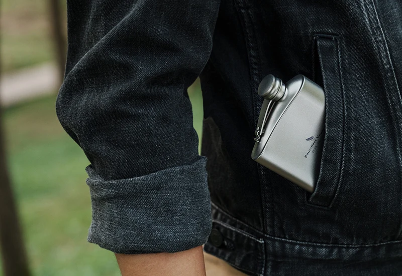 Boundless Voyage Titan-Flachmann mit Trichter, ultraleichter, auslaufsicherer Taschenflasche, Alkohol und Spiritusflasche für Herren – Detail 7