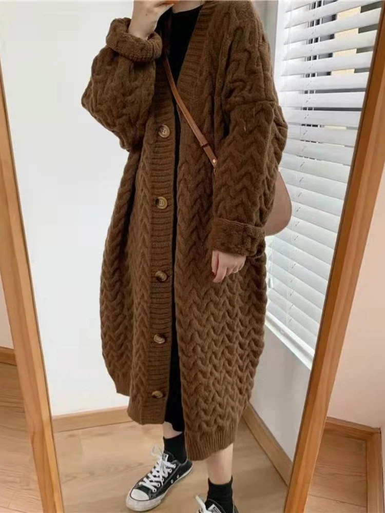 

2023 Women's Winter Coats Ladies Sweater Knitwears Long Sleeved Tops V-Neck Single Breasted Loose Female Sweater Women Cardigan