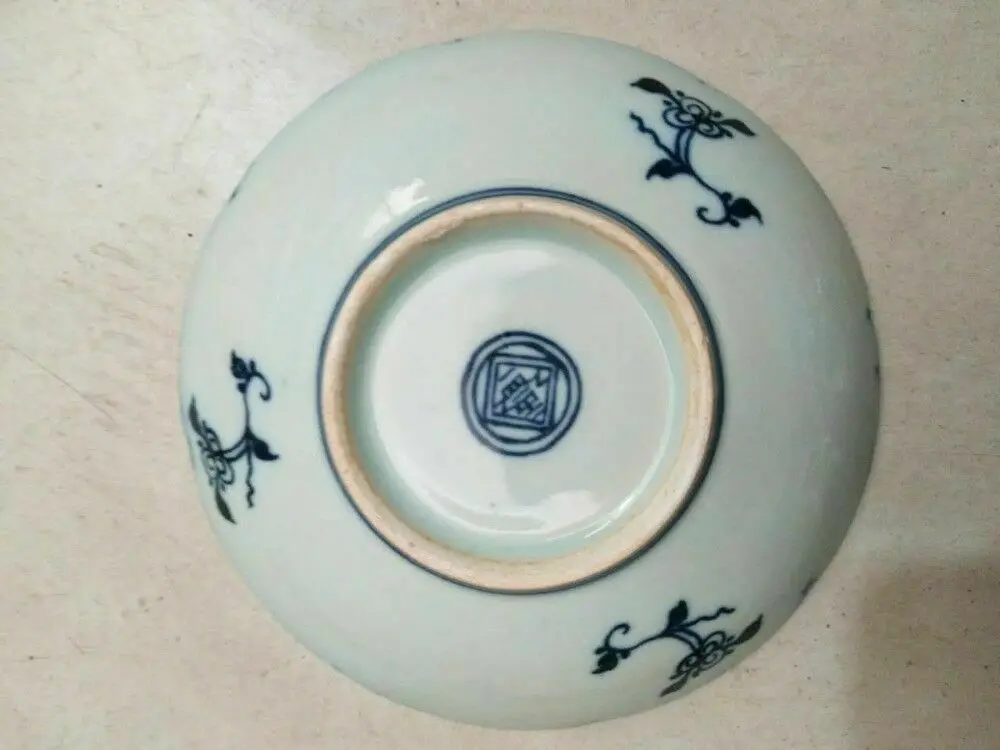 Chinese old porcelain blue and white porcelain bowl plate 2