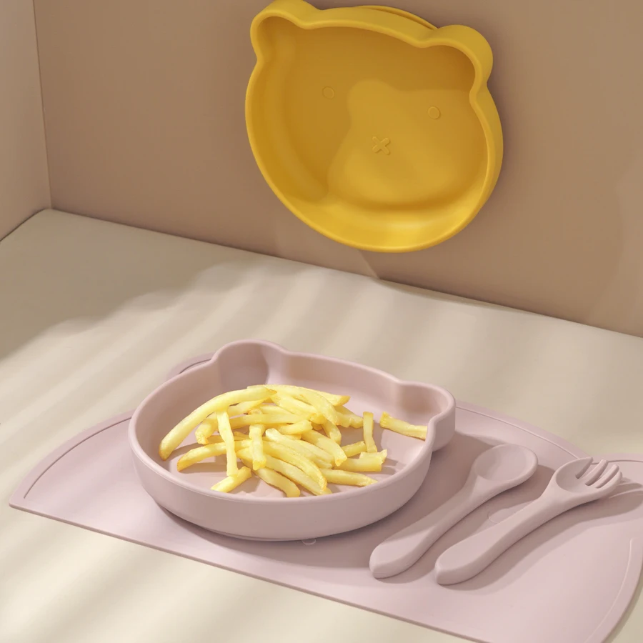 BPA Free 4PCS Silicone Children Tableware Baby Feeding Set Silicone Dinner Plate Spoon Fork Silicone Placemat Baby Stuff 6