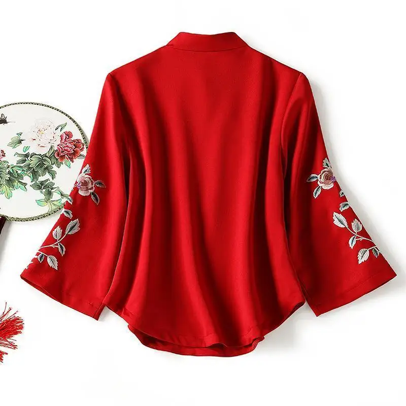 Cheongsam Blouse Improvement Version of The Girl Wind Retro Improved Embroidery Antique Top Tea Clothing Tang Dress Female women chinese shirt women cheongsam waistcoat