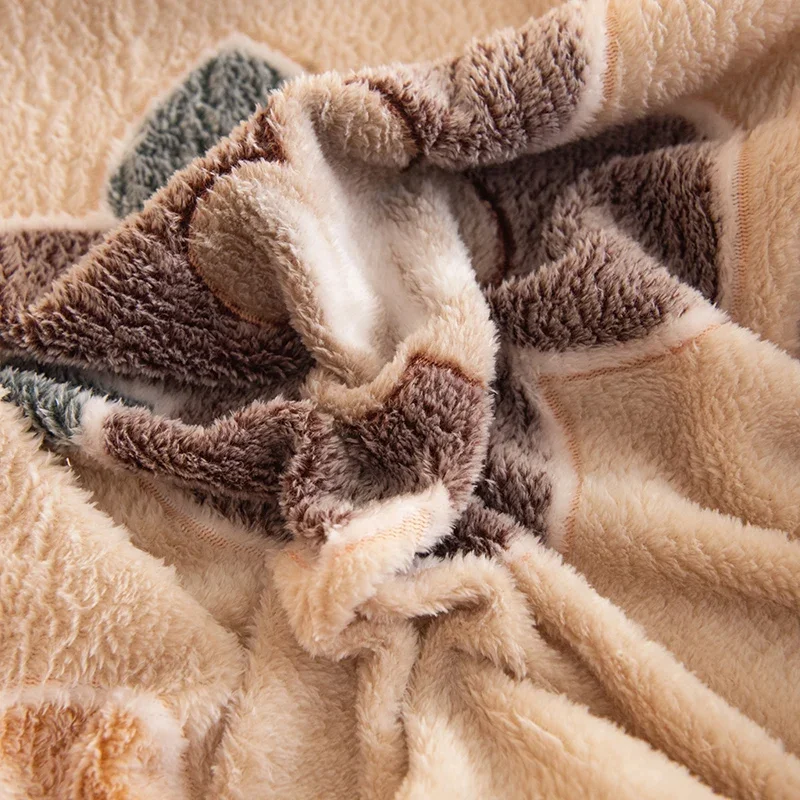 Nowflakes Pile Sheet Is Tasted The Fitted  Autumn Winter Thickened Warm Cartoon Bed Cover 360 Degree Mattress with Elastic Wrap 5