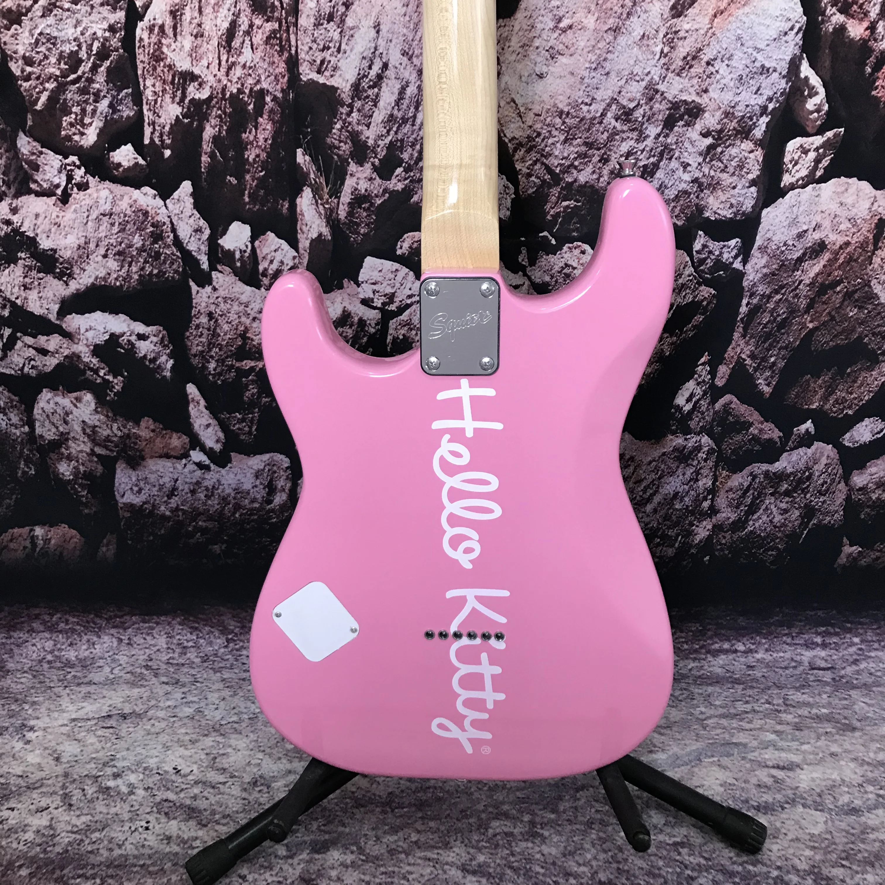 Best-selling Factory electric guitar Hello cat S T pink color in stock basswood body maple neck