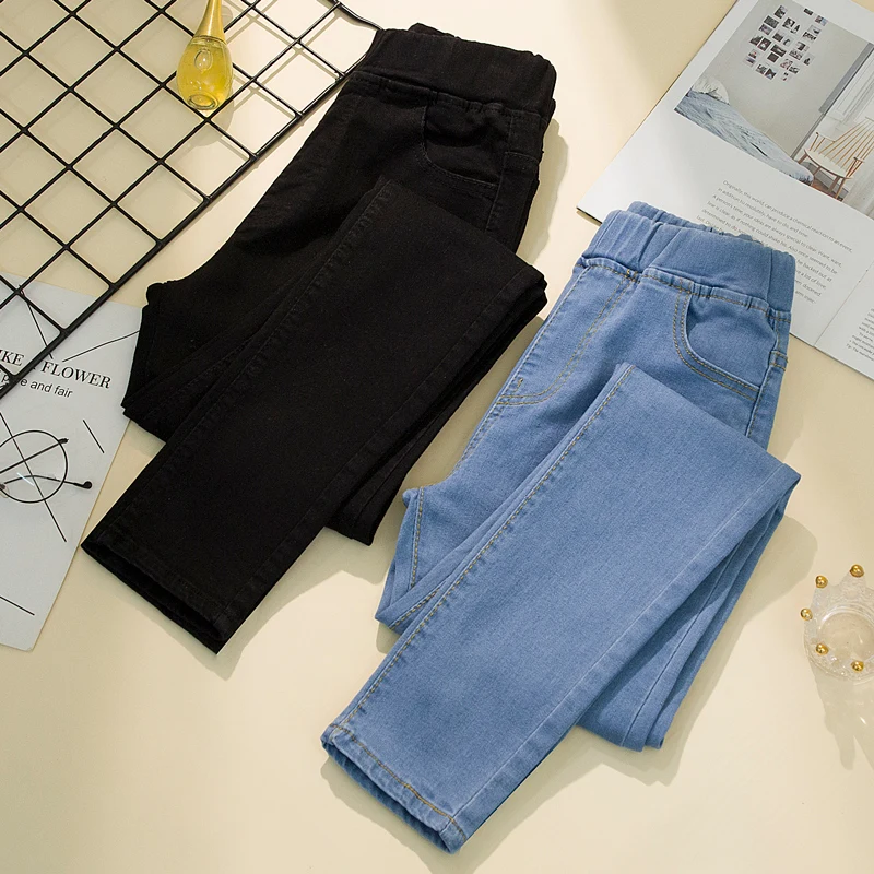 

Plus Size Spring Pants Women Loose Mom Jeans Embroidery Casual Denim Trousers Ladies Light Blue Jeans LF011