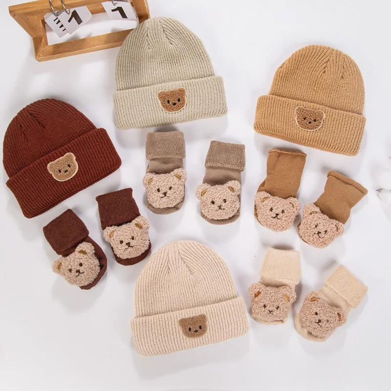 New Bear Knitted Pullover Hat Bear New European and AmericanDecoration Baby Sock Set Baby Warm Beanie