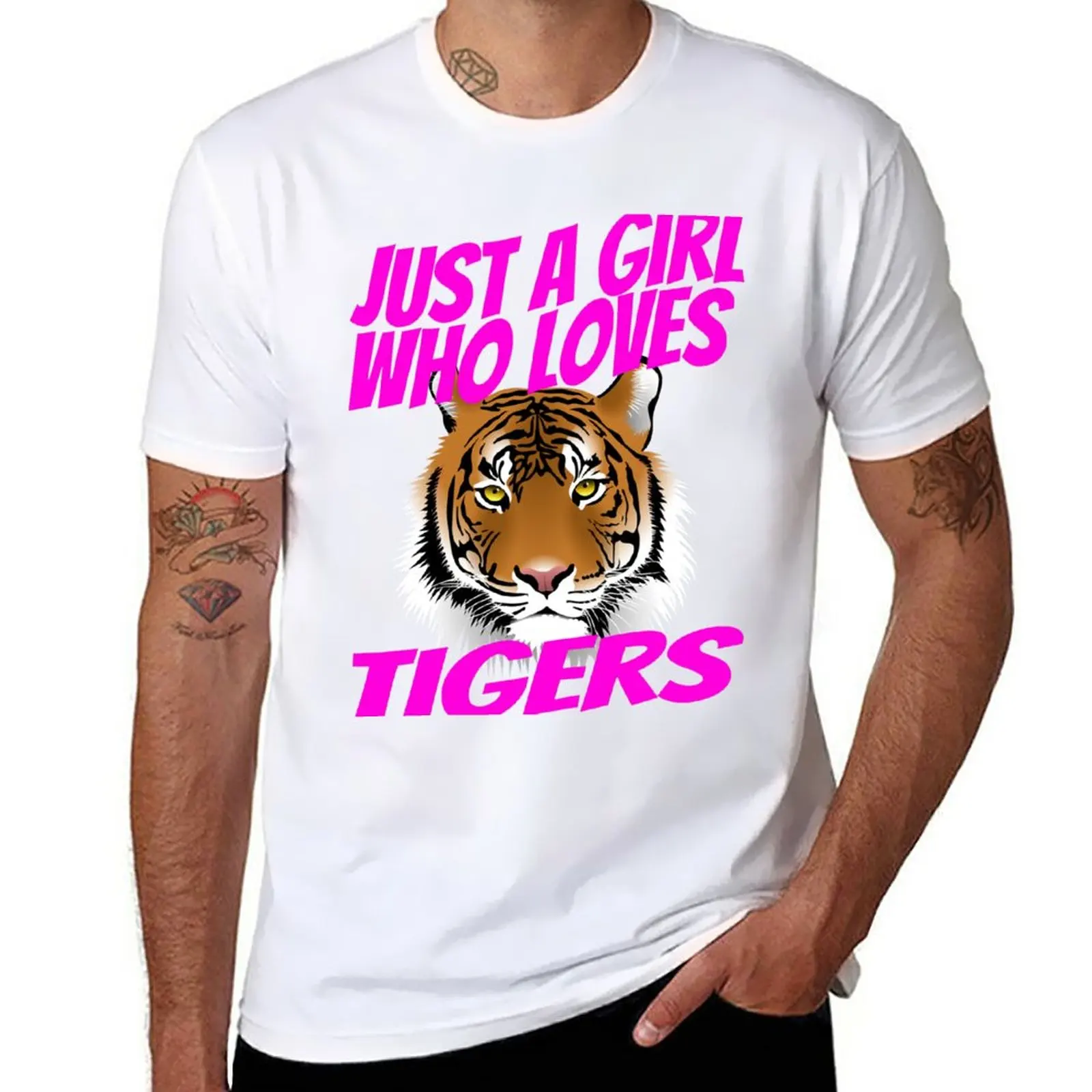 

Новинка, футболка оверсайз с надписью Just a Girl, которая любит Тигры (розовый), быстросохнущая футболка, футболки больших и высоких размеров для мужчин