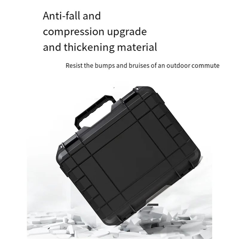 Étui de transport rigide noir ABS ouvert, montrant le DJI Mini 4 Pro installé dans la mousse de protection.