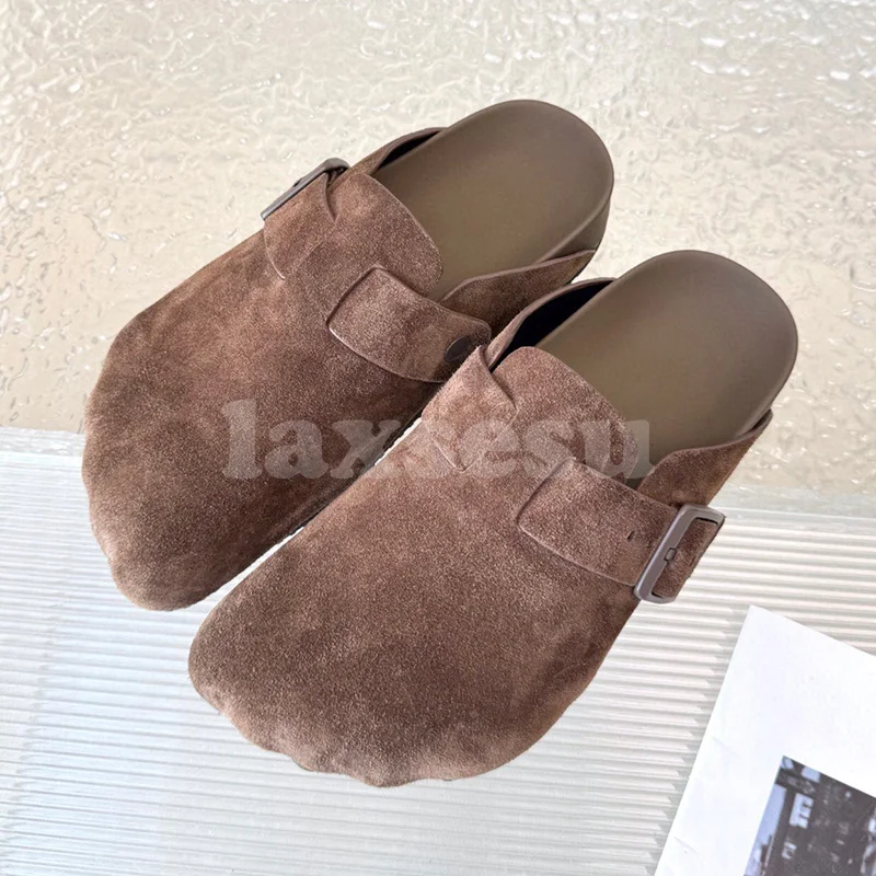 

Spring Autumn 2023 New Man Slippers Solid Colors Upper Loose Needle Buckle Design Lovers Flat Shoes Simple Silly Cute Slippers
